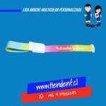 Liga broche multicolor personalizada con nombre o profesión para personal de salud, diseño práctico y duradero